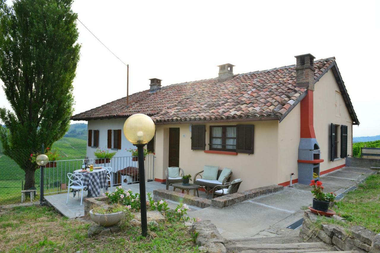 I Grappoli Villa Canelli Eksteriør bilde
